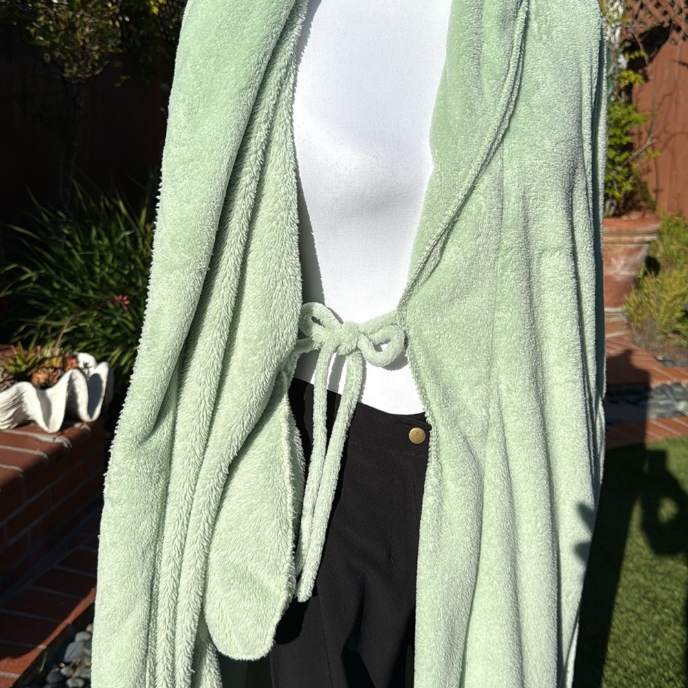 Women's Cozy Green Robe - Picture 6 of 9